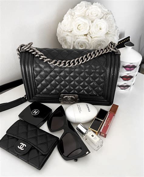 chanel boy bag blog review